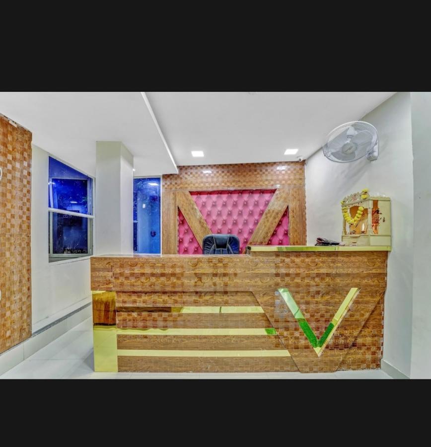 Hotel Bhavya Residency أحمد أباد المظهر الخارجي الصورة