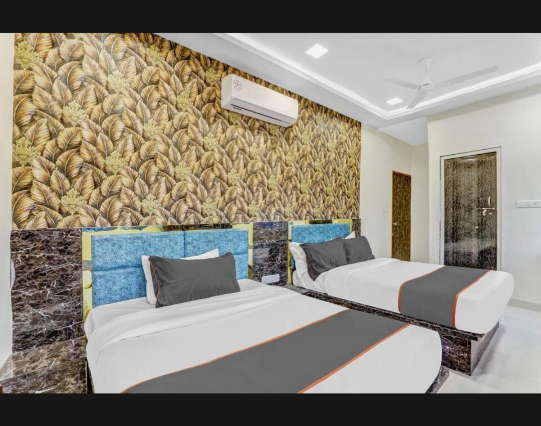 Hotel Bhavya Residency أحمد أباد المظهر الخارجي الصورة